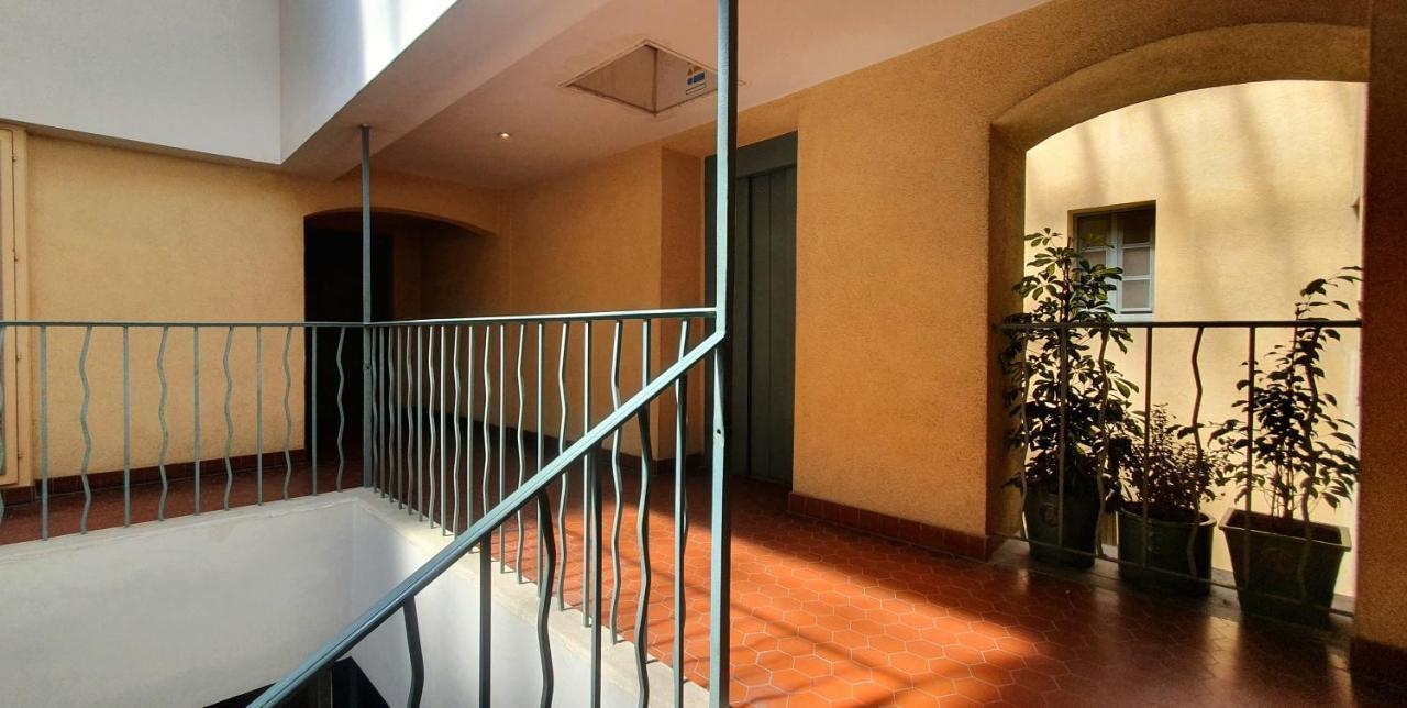 Apartament Chambre D'Hotes Sde, Wc Prive Climatise Dans Loft 80M2 Espace Commun Avec Les Habitants Salon Et Cuisine Tulon Zewnętrze zdjęcie