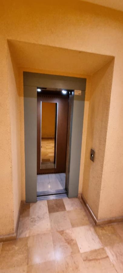 Apartament Chambre D'Hotes Sde, Wc Prive Climatise Dans Loft 80M2 Espace Commun Avec Les Habitants Salon Et Cuisine Tulon Zewnętrze zdjęcie